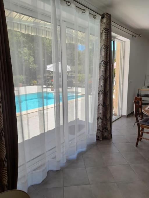 Villa Le Bosquet En Luberon. Ménerbes Exteriör bild