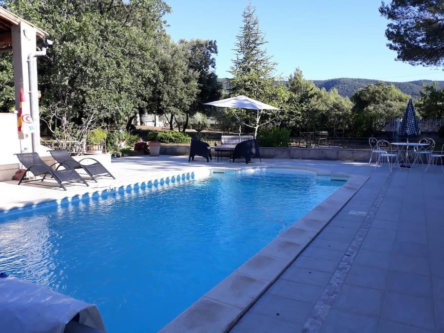 Villa Le Bosquet En Luberon. Ménerbes Exteriör bild